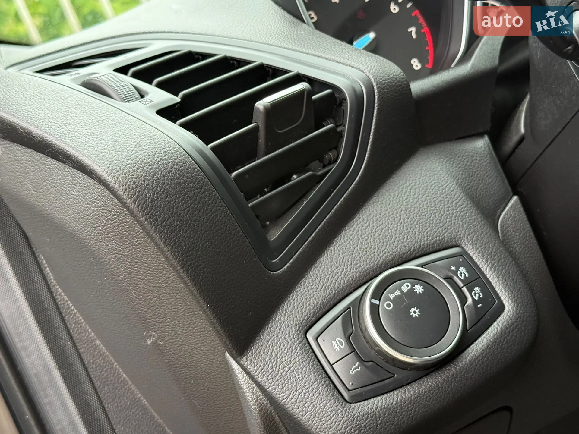 2019 Ford Escape - мініатюра 88