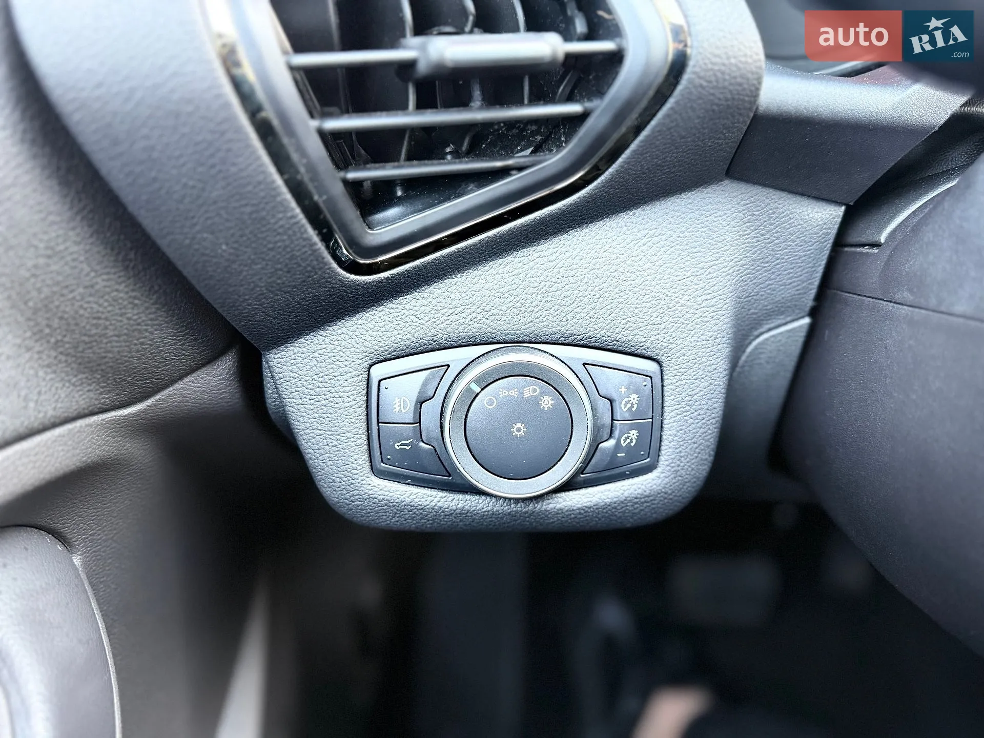 2019 Ford Escape - мініатюра 33