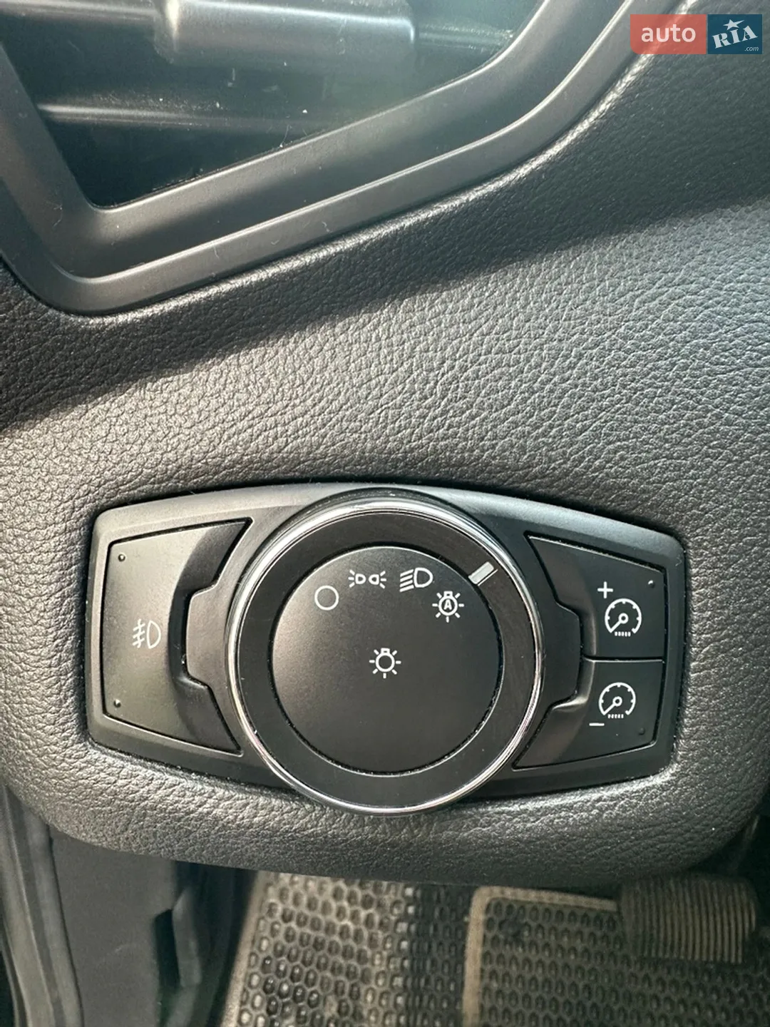2012 Ford Escape - мініатюра 7