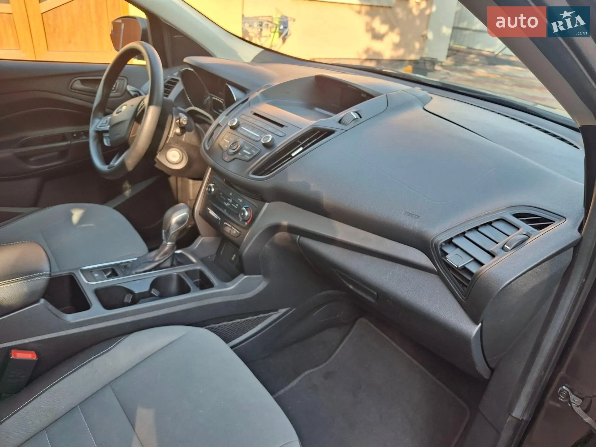 2017 Ford Escape - мініатюра 18