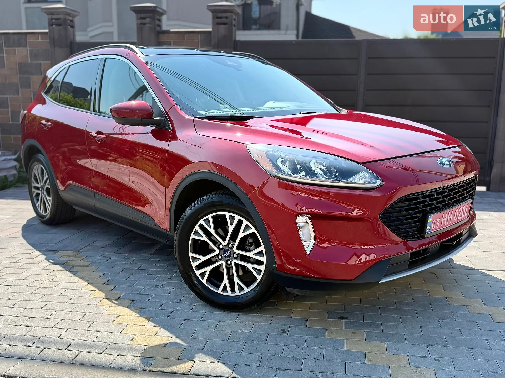 2020 Ford Escape - фото 1