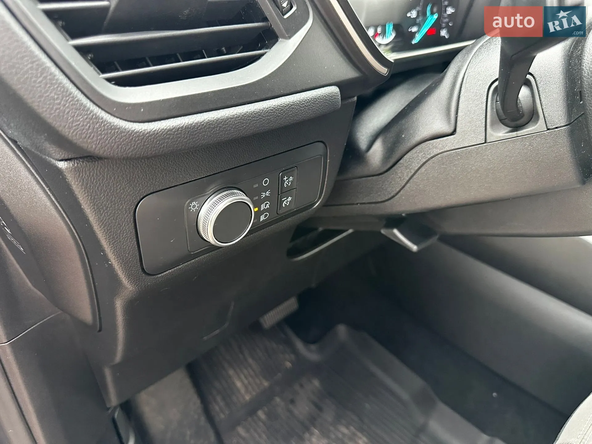 2020 Ford Escape - мініатюра 38