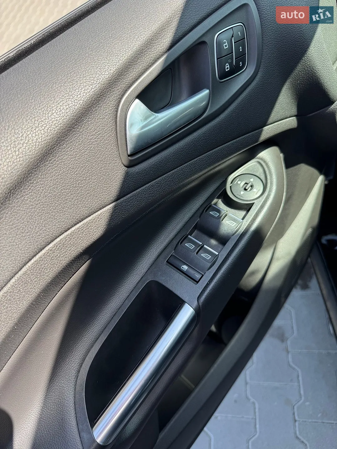 2016 Ford Escape - мініатюра 14