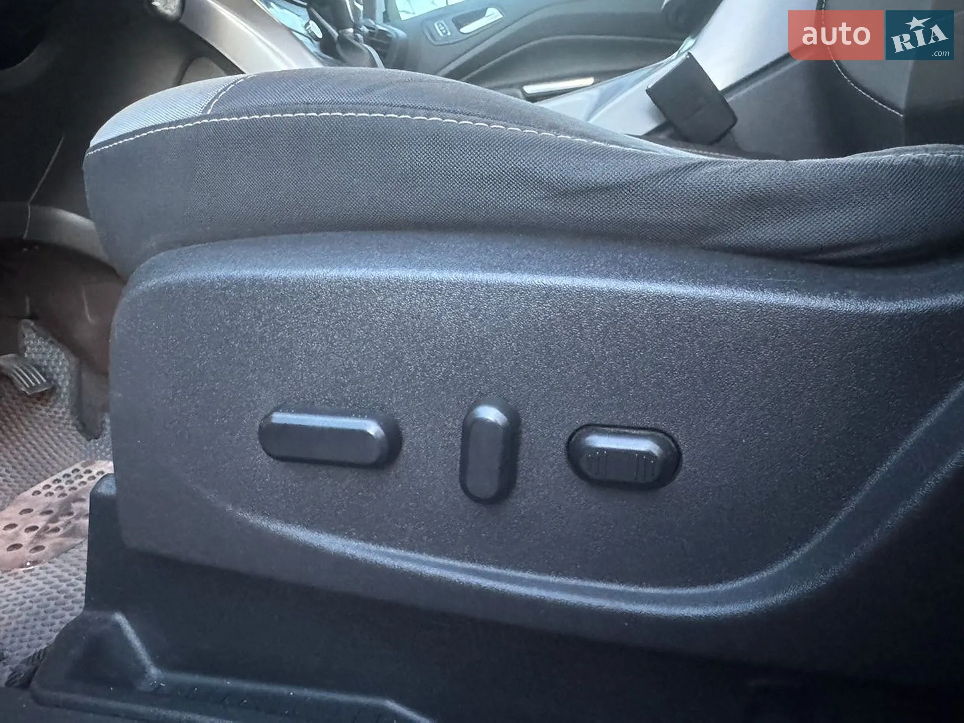 2015 Ford Escape - мініатюра 23