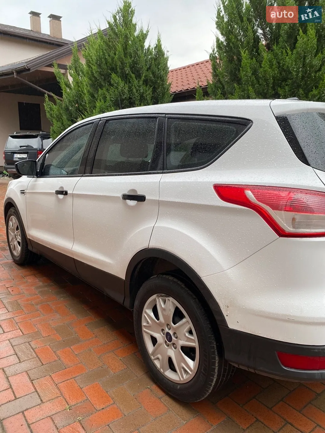 Ford Escape 2015 VIN 1FMCU0F78GUB31469 фото оголошення 5 з 36