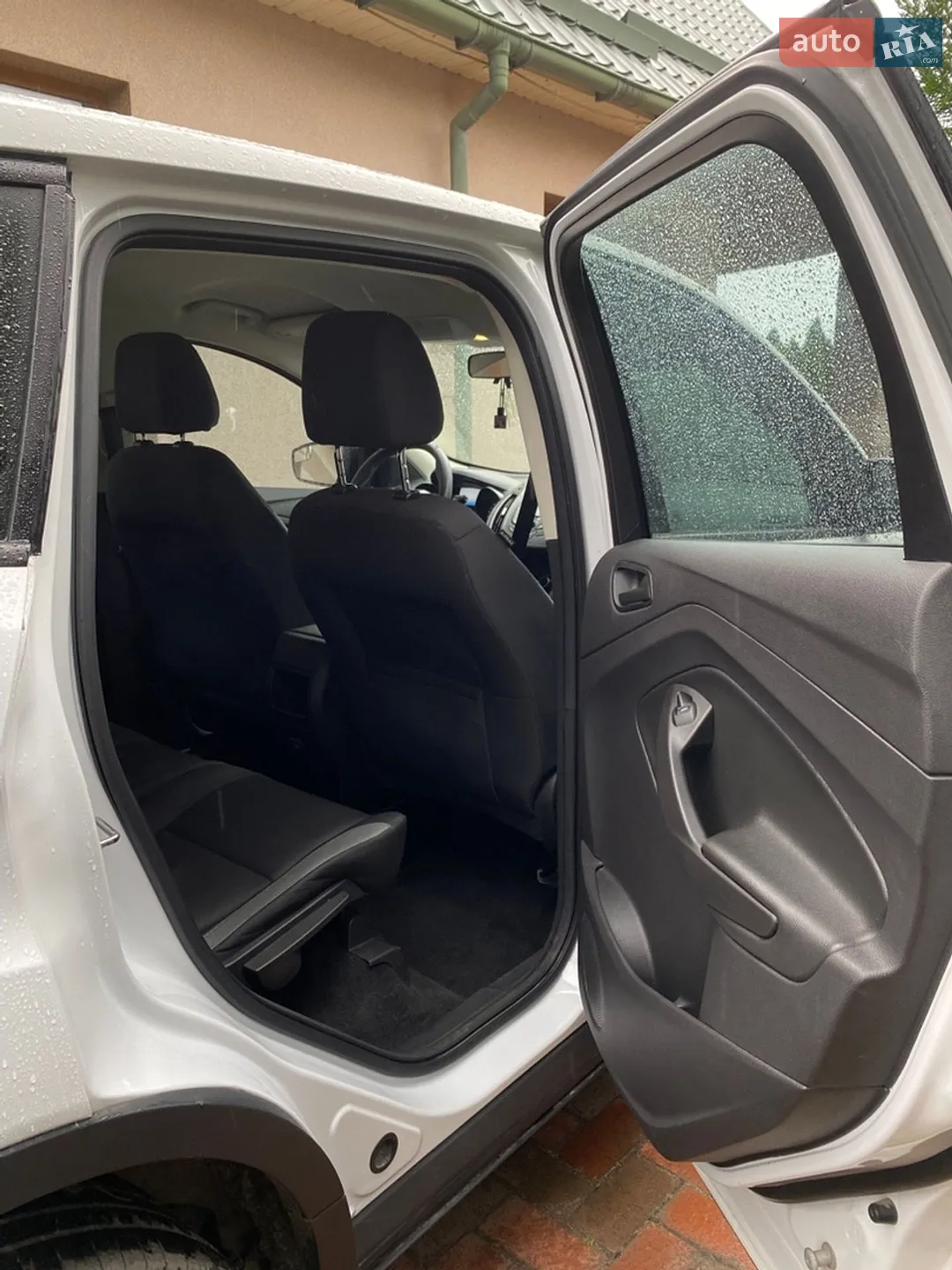 Ford Escape 2015 VIN 1FMCU0F78GUB31469 фото оголошення 20 з 36