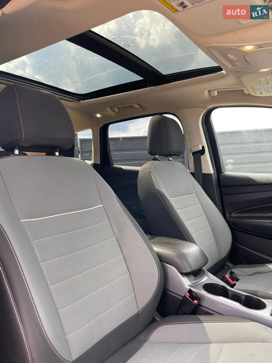 2015 Ford Escape - мініатюра 11