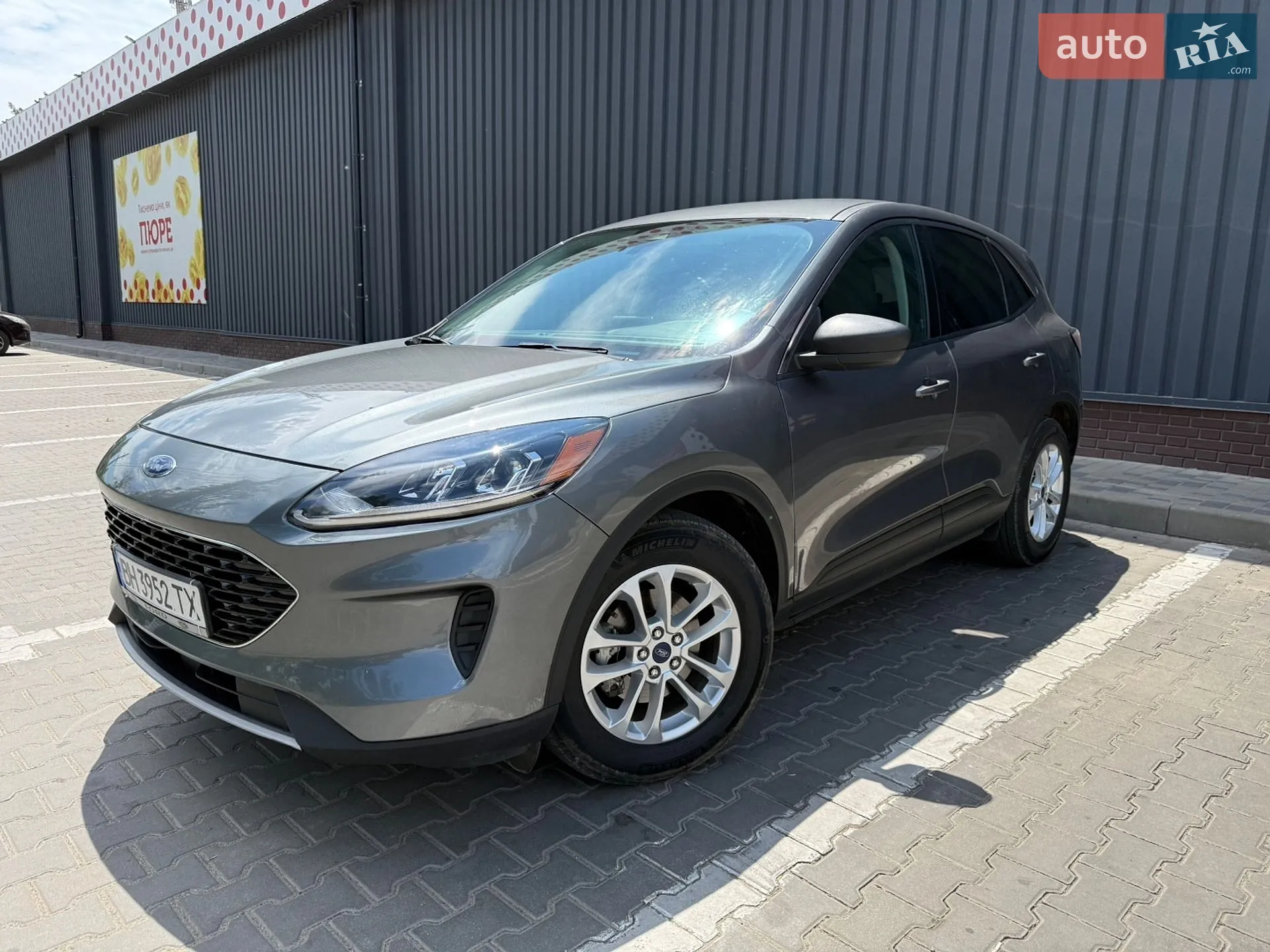 2022 Ford Escape - фото 1