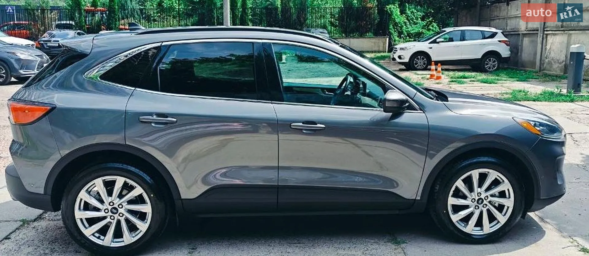 2021 Ford Escape - мініатюра 2