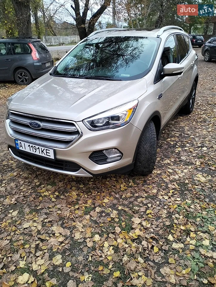 Ford Escape 2017 photo 2