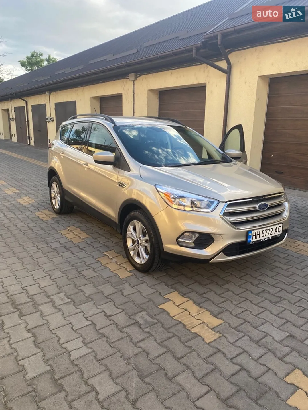 2018 Ford Escape - фото 1