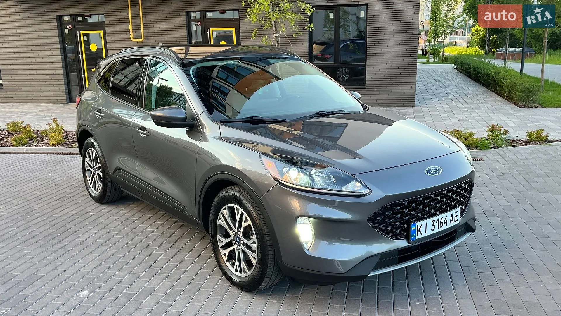 2021 Ford Escape - фото 1