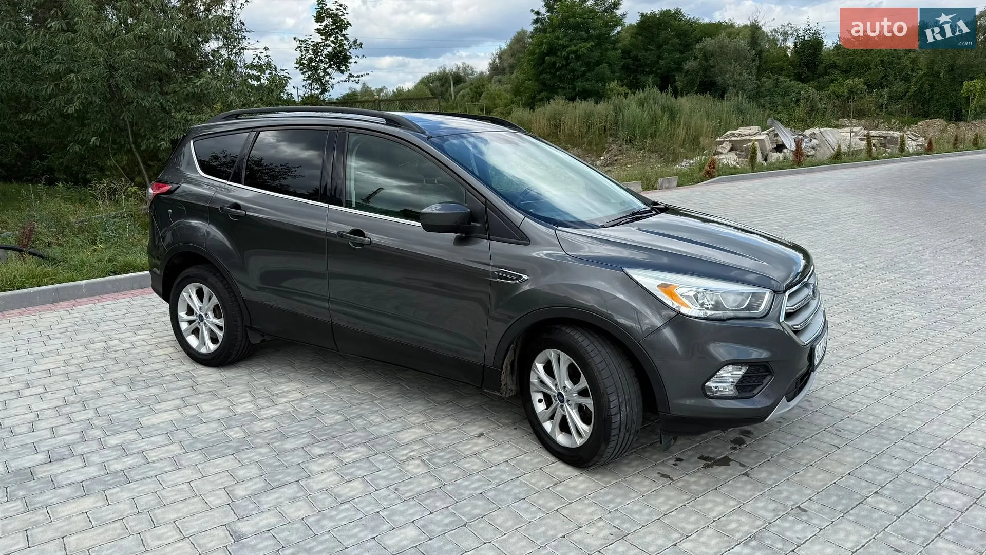 2017 Ford Escape - мініатюра 2