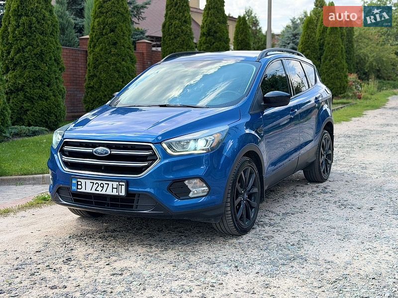 Позашляховик / Кросовер Ford Escape 2016 в Харкові