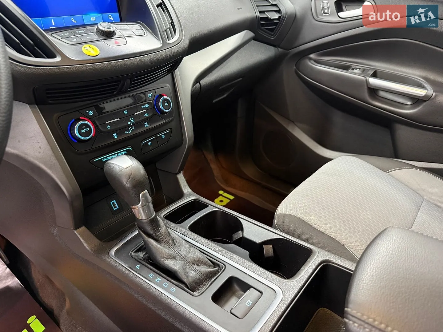 2016 Ford Escape - мініатюра 15