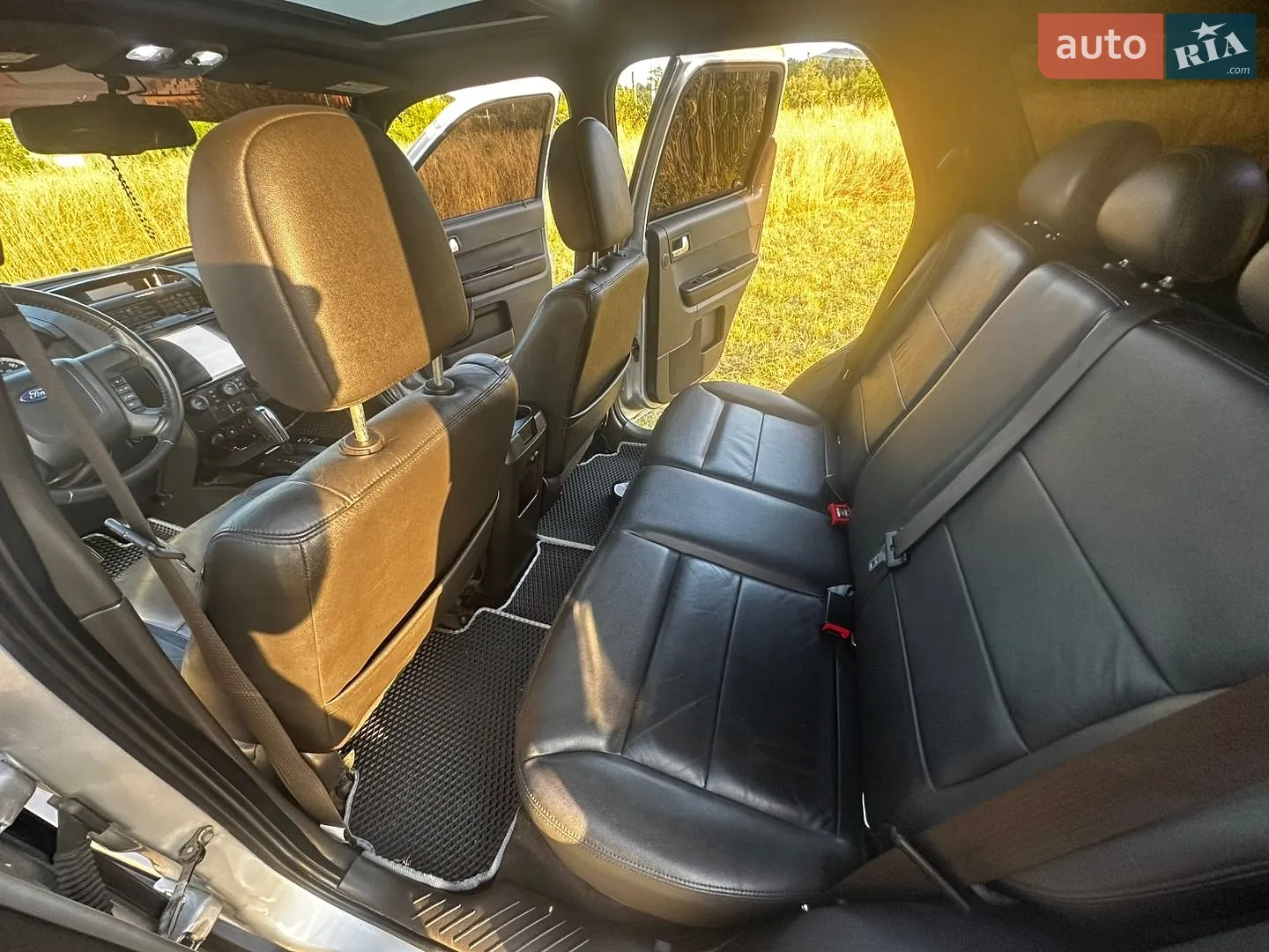2010 Ford Escape - мініатюра 36
