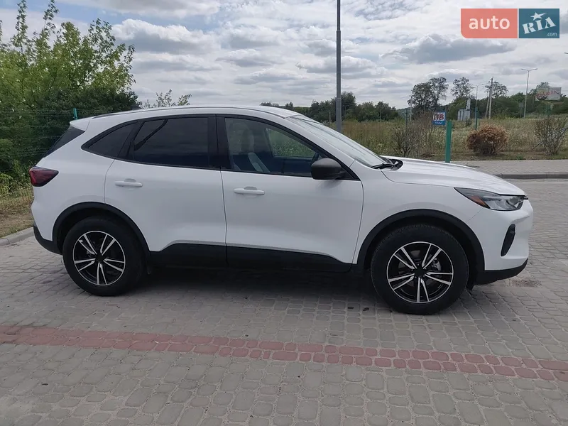 Ford Escape 2024