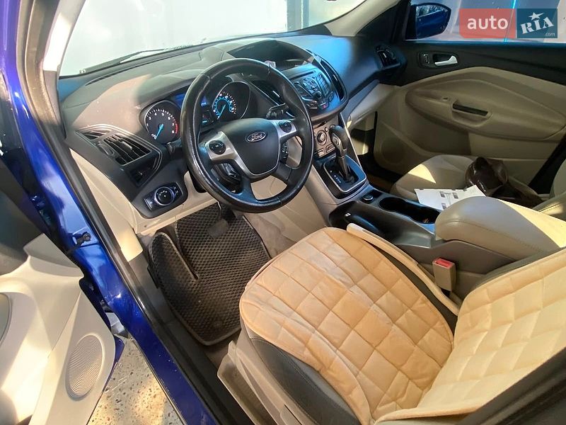 Позашляховик / Кросовер Ford Escape 2013 в Харкові