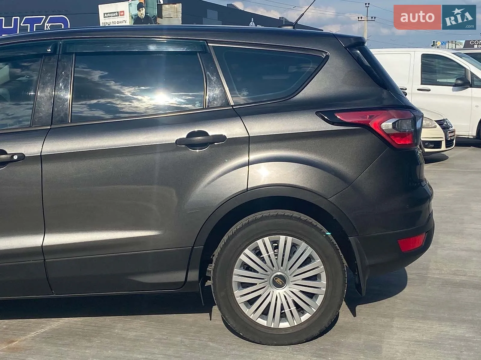 2017 Ford Escape - мініатюра 4