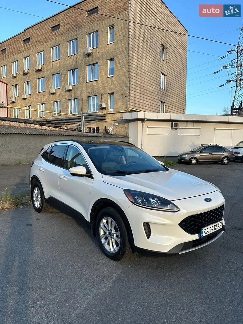 2020 Ford Escape - фото 1