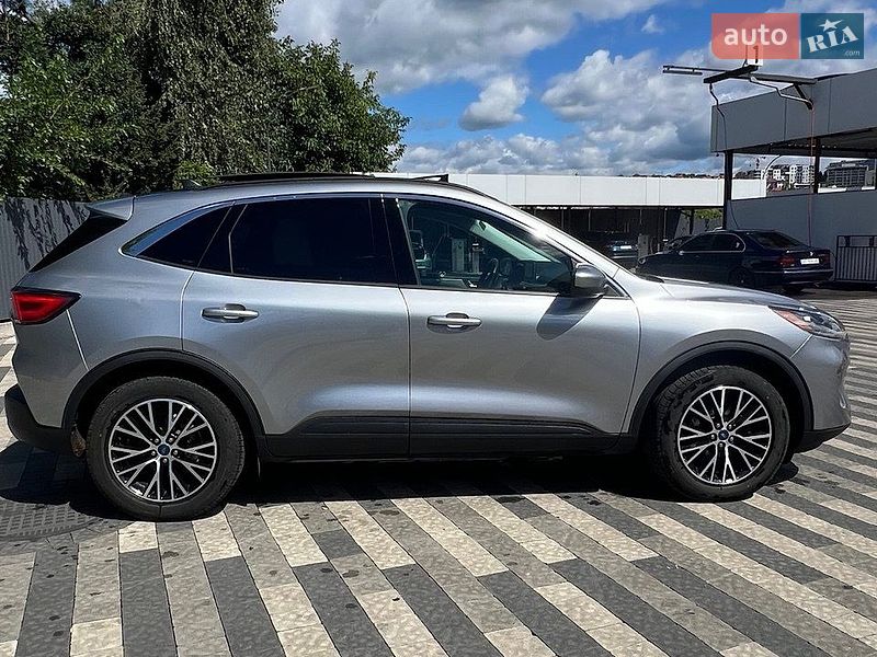 Внедорожник / Кроссовер Ford Escape 2021 в Ужгороде