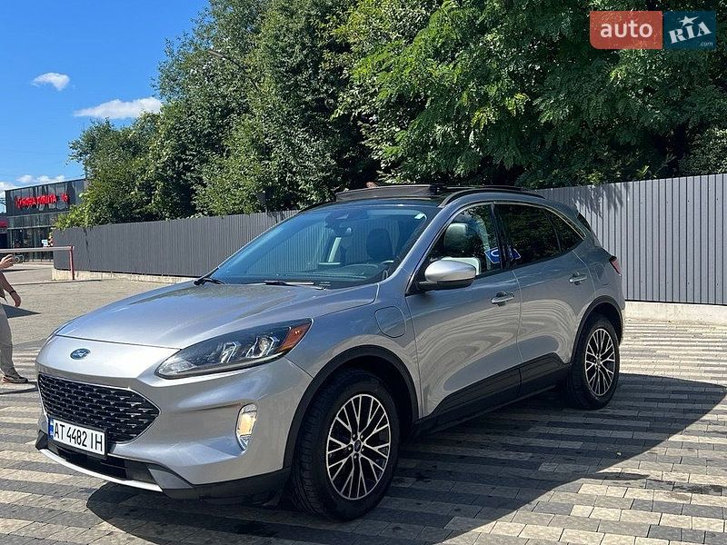 Внедорожник / Кроссовер Ford Escape 2021 в Ужгороде