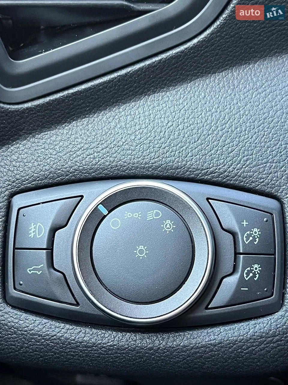 2017 Ford Escape - мініатюра 18