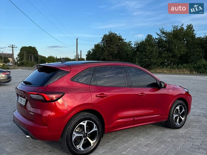 Внедорожник / Кроссовер Ford Escape 2023 в Золочеве