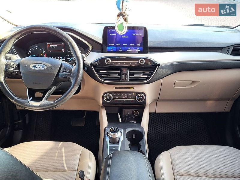 Внедорожник / Кроссовер Ford Escape 2019 в Полтаве