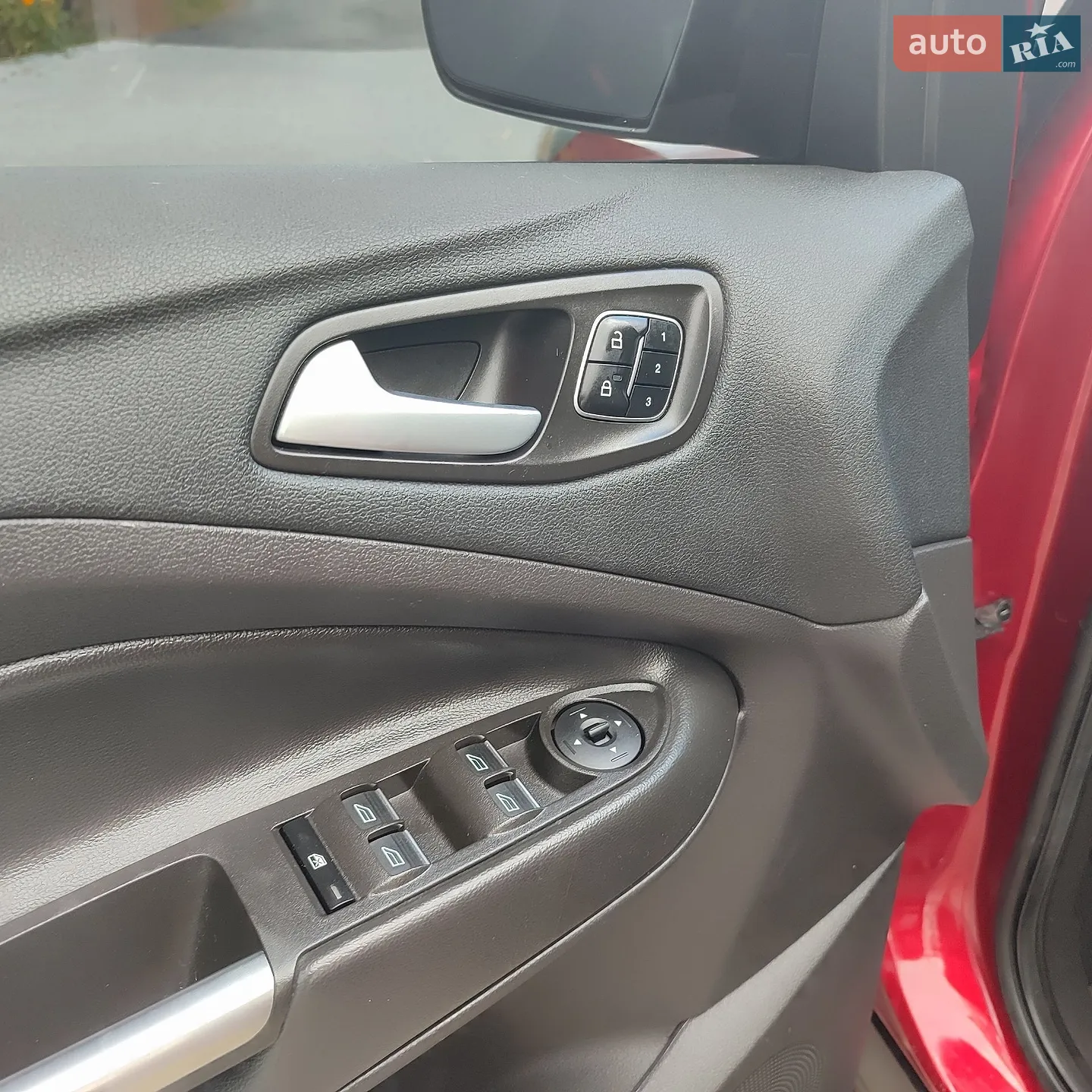 2017 Ford Escape - мініатюра 14