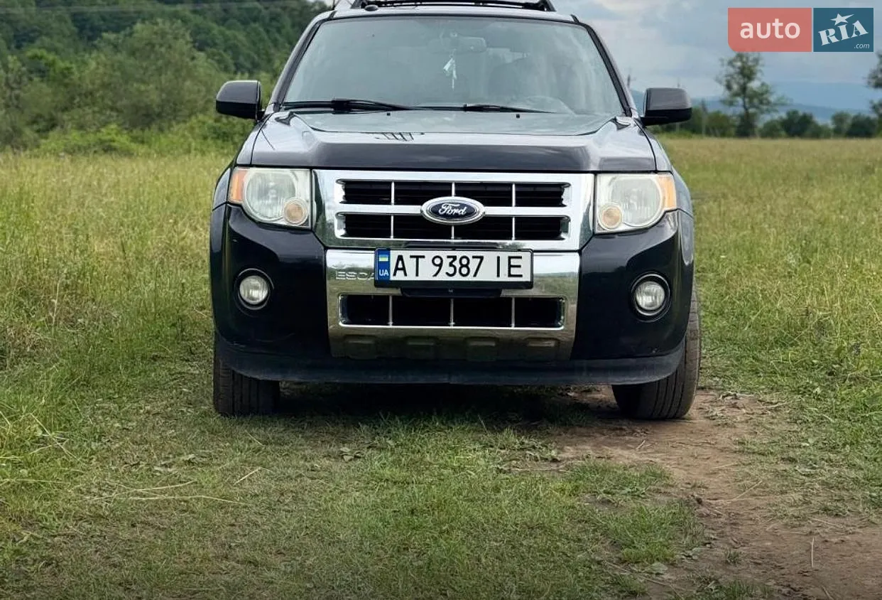 2011 Ford Escape - фото 1