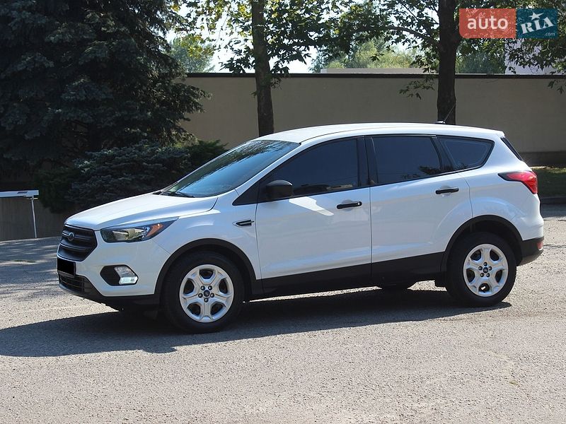 Внедорожник / Кроссовер Ford Escape 2019 в Днепре