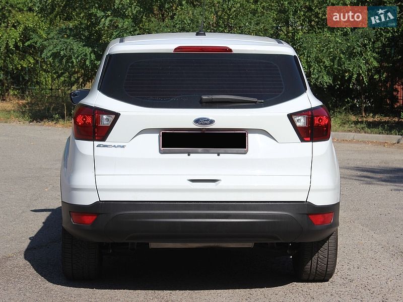 Внедорожник / Кроссовер Ford Escape 2019 в Днепре