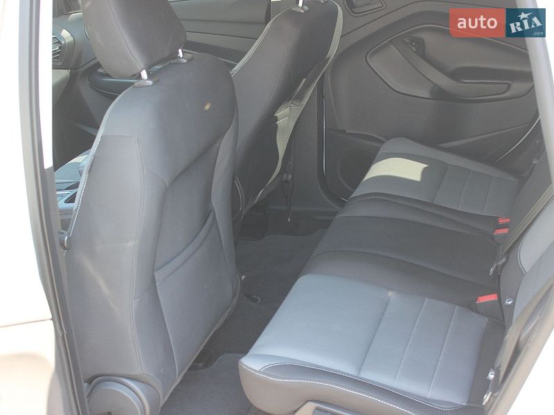 Внедорожник / Кроссовер Ford Escape 2019 в Днепре