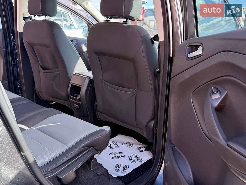 Позашляховик / Кросовер Ford Escape 2015 в Оржеві