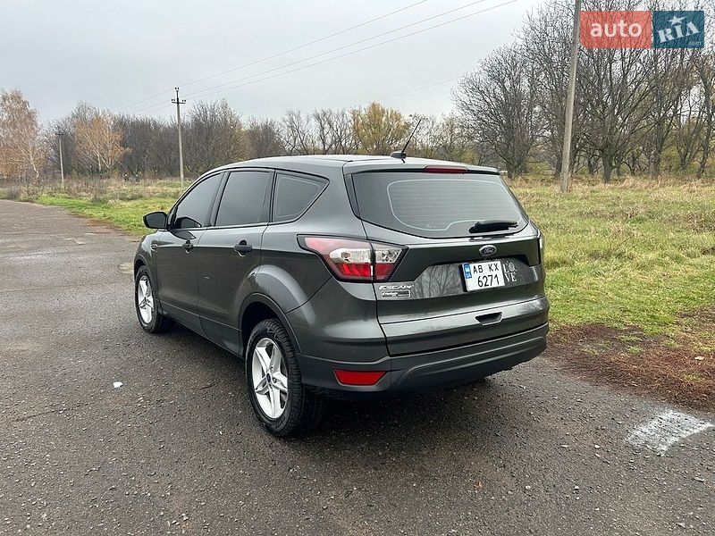 Позашляховик / Кросовер Ford Escape 2019 в Ямполі фото 3 Позашляховик / Кросовер Ford Escape 2019 в Ямполі