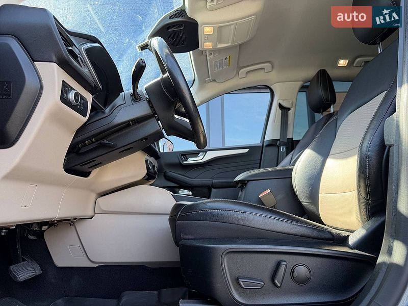 Позашляховик / Кросовер Ford Escape 2021 в Рівному