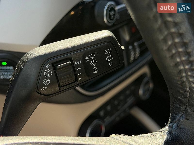 Позашляховик / Кросовер Ford Escape 2021 в Рівному