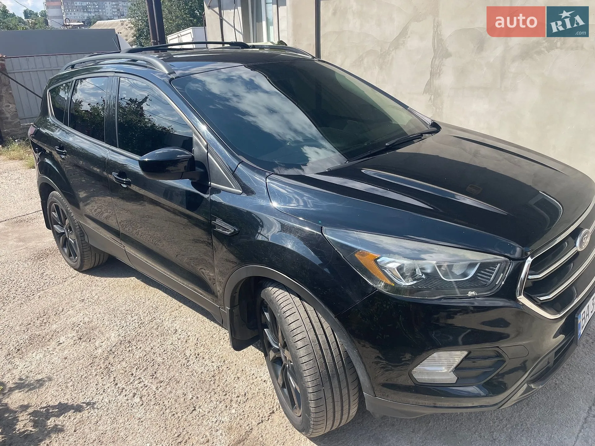 2017 Ford Escape - мініатюра 2