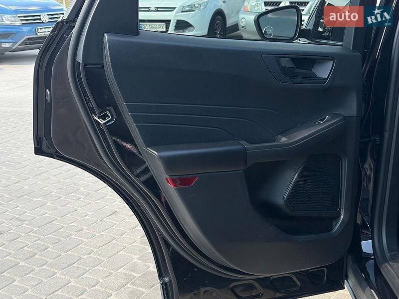 Позашляховик / Кросовер Ford Escape 2021 в Львові