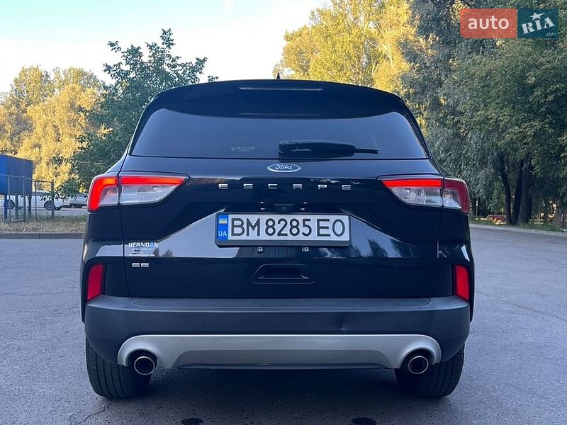 Позашляховик / Кросовер Ford Escape 2021 в Ромнах