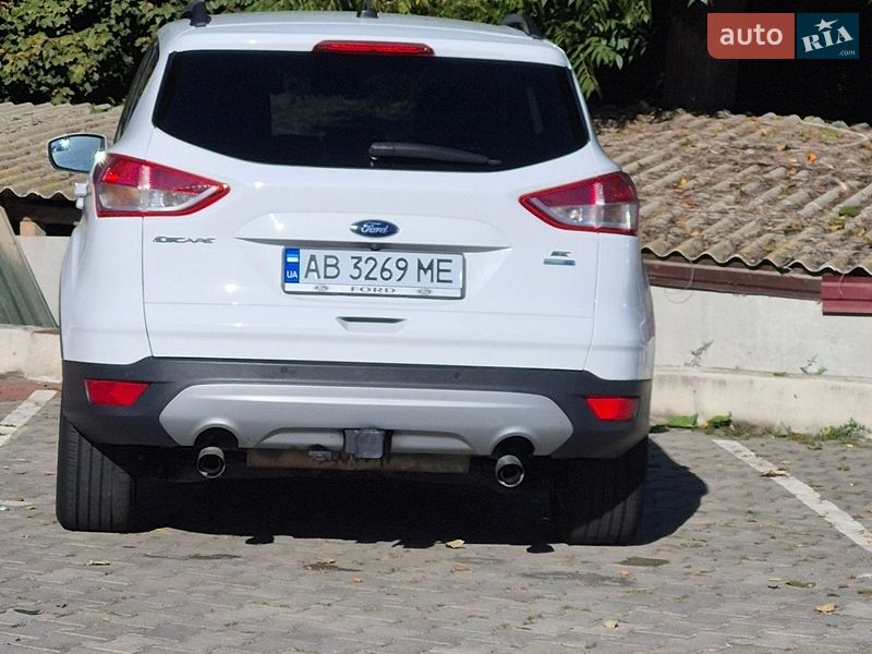 Позашляховик / Кросовер Ford Escape 2015 в Вінниці