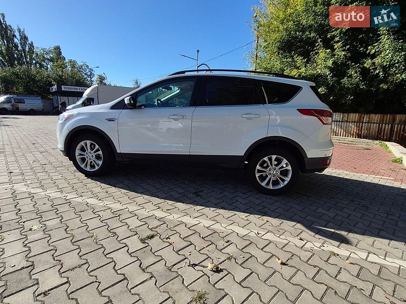Позашляховик / Кросовер Ford Escape 2015 в Вінниці