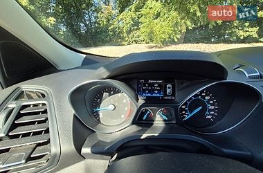 Позашляховик / Кросовер Ford Escape 2015 в Вінниці