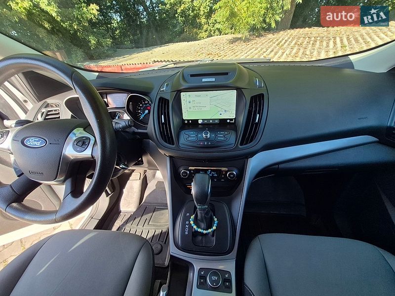 Позашляховик / Кросовер Ford Escape 2015 в Вінниці