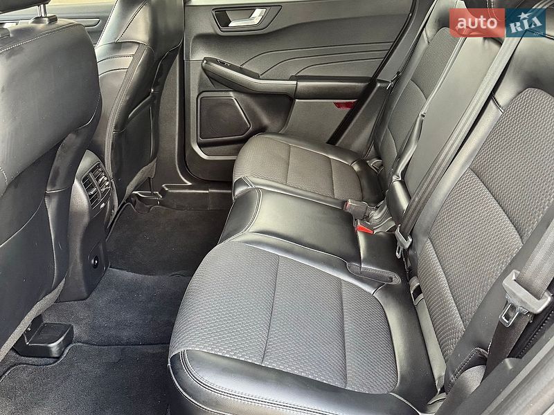 Позашляховик / Кросовер Ford Escape 2023 в Харкові