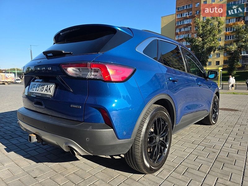 Позашляховик / Кросовер Ford Escape 2022 в Дніпрі