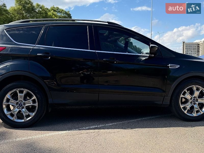 Внедорожник / Кроссовер Ford Escape 2014 в Николаеве