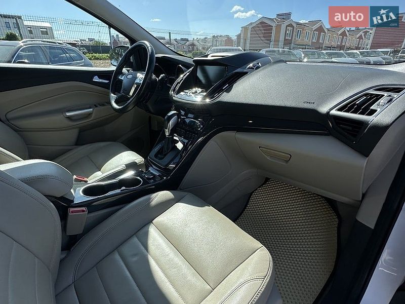 Внедорожник / Кроссовер Ford Escape 2013 в Белогородке