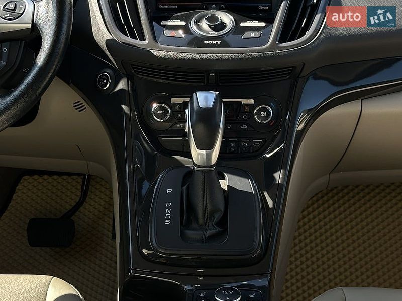 Внедорожник / Кроссовер Ford Escape 2013 в Белогородке